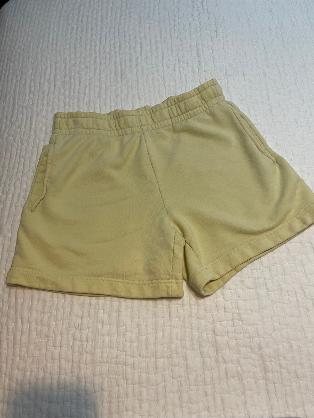 Aritzia Wilfred Pale Yellow Elastic Waist Athletic Shorts - size XS - Picture 1 of 4